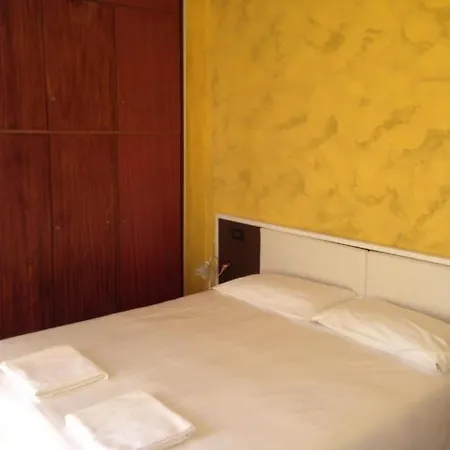 De La Tour - Apartment *