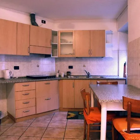 De La Tour - Apartment *
